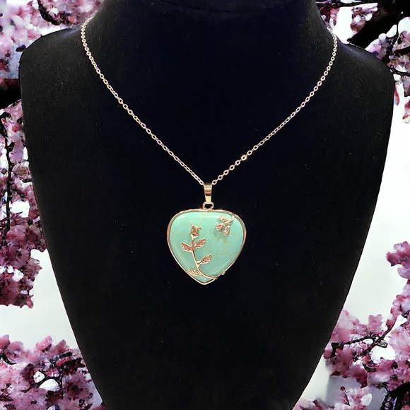 Heart & Rose Pendant Turquoise Colored Necklace w/18" Chain ~ Brand New - Picture 2 of 8